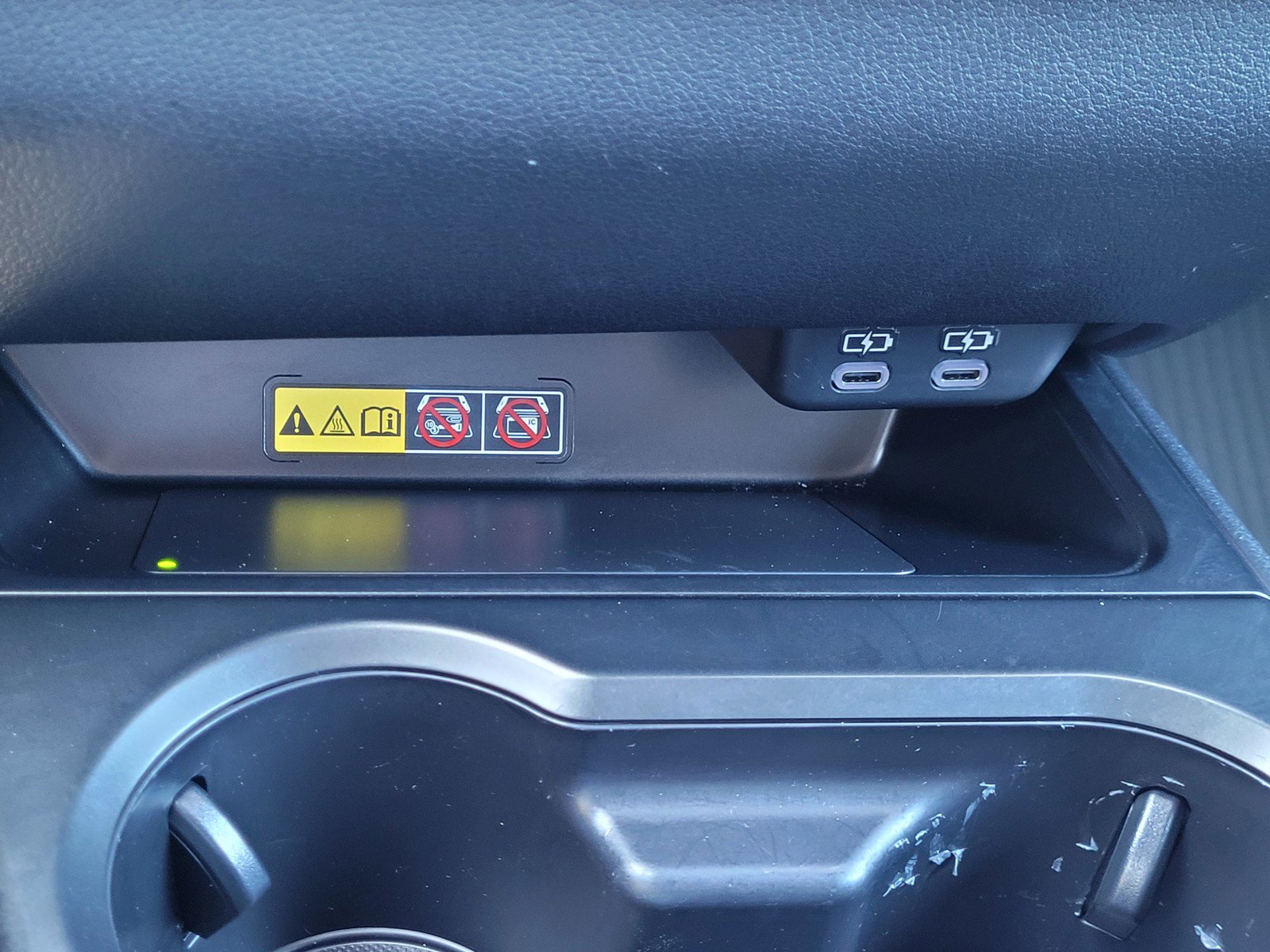 Certified 2025 Lexus UX 300h FWD w/ Accessory Package (Z2) image 16