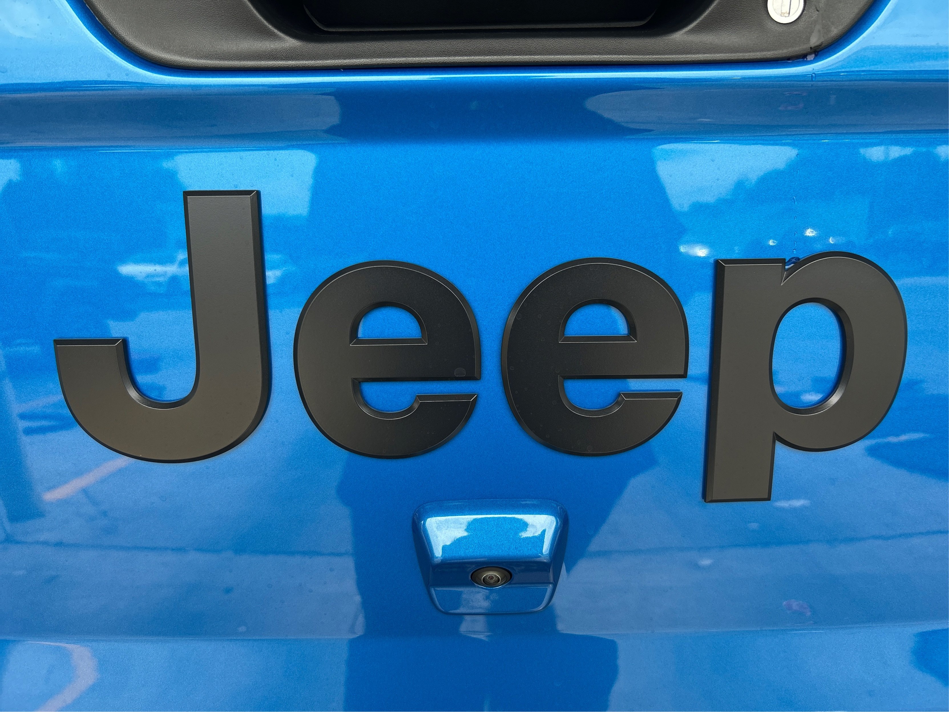 New 2026 Jeep Gladiator Sport AWD/4WD image 23