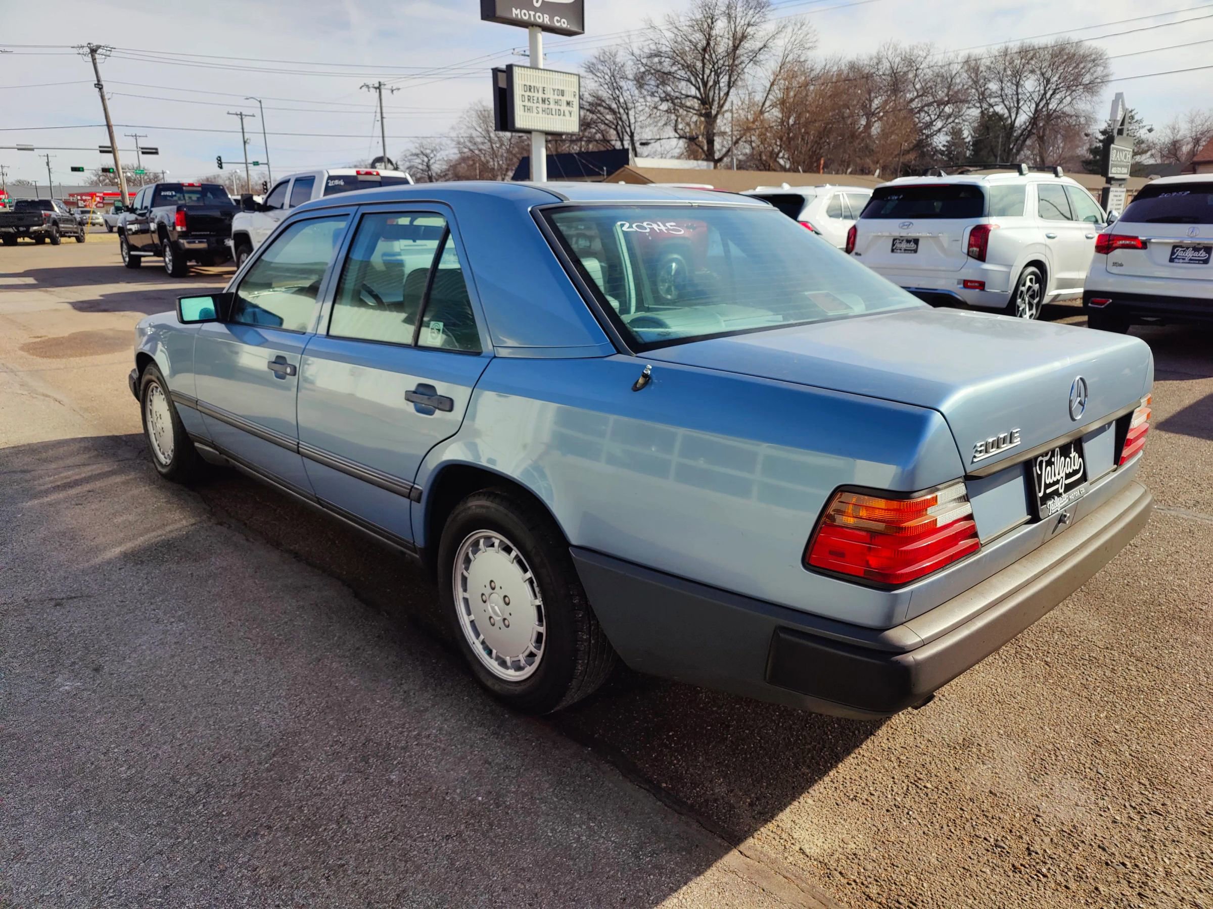 Used 1989 Mercedes-Benz 300 E 3.0 image 5
