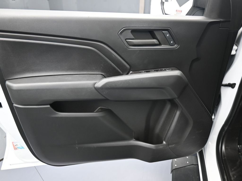 Used 2023 Chevrolet Colorado W/T image 12
