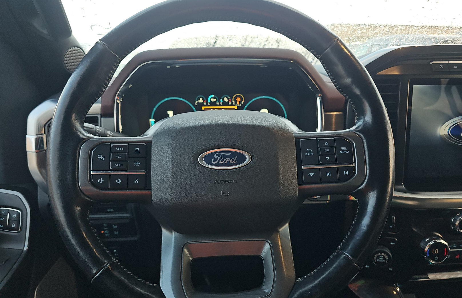 Used 2021 Ford F150 Lariat w/ Equipment Group 502A High AWD/4WD image 11