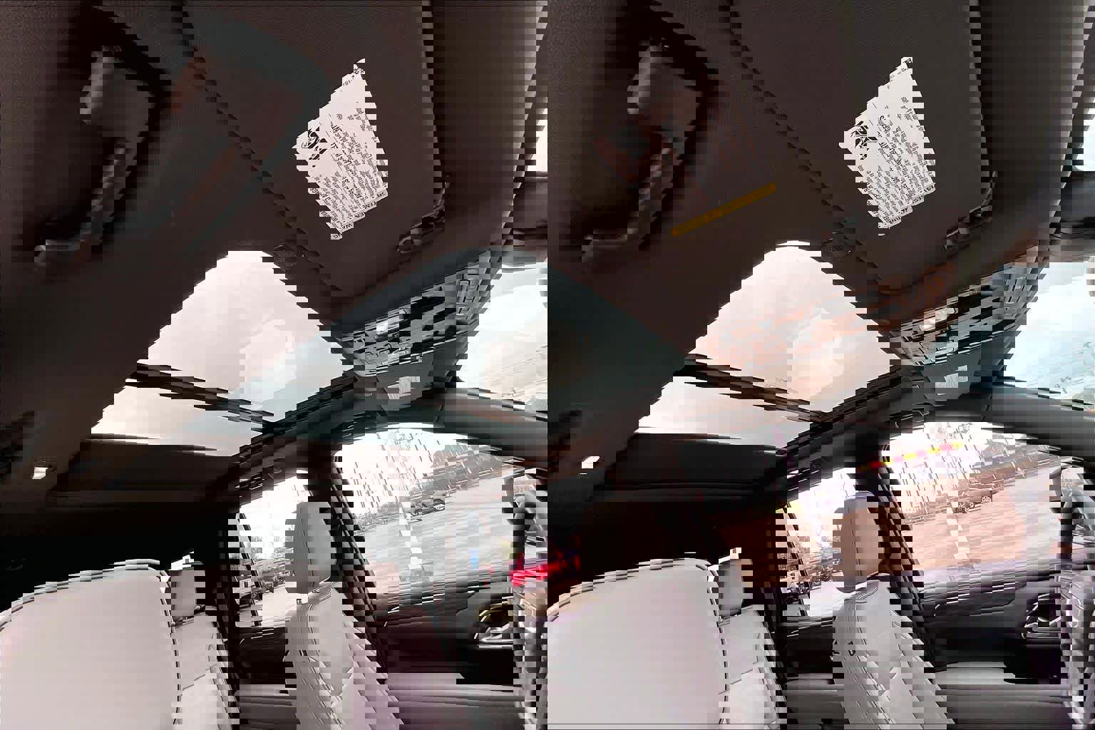 Used 2022 GMC Yukon SLT w/ SLT Premium Package image 26