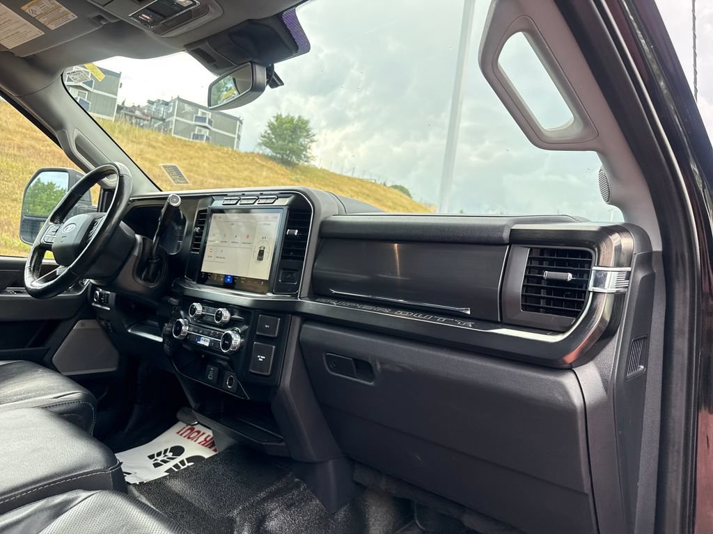 Used 2023 Ford F250 Lariat w/ Tremor Off-Road Package AWD/4WD image 28