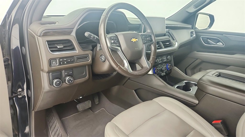 Used 2022 Chevrolet Tahoe LT w/ LT Signature Plus Package image 14