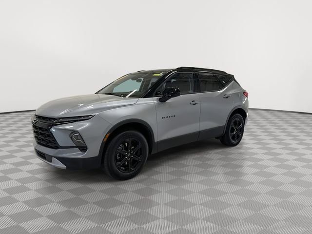 Certified 2024 Chevrolet Blazer LT w/ Convenience Package FWD image 5