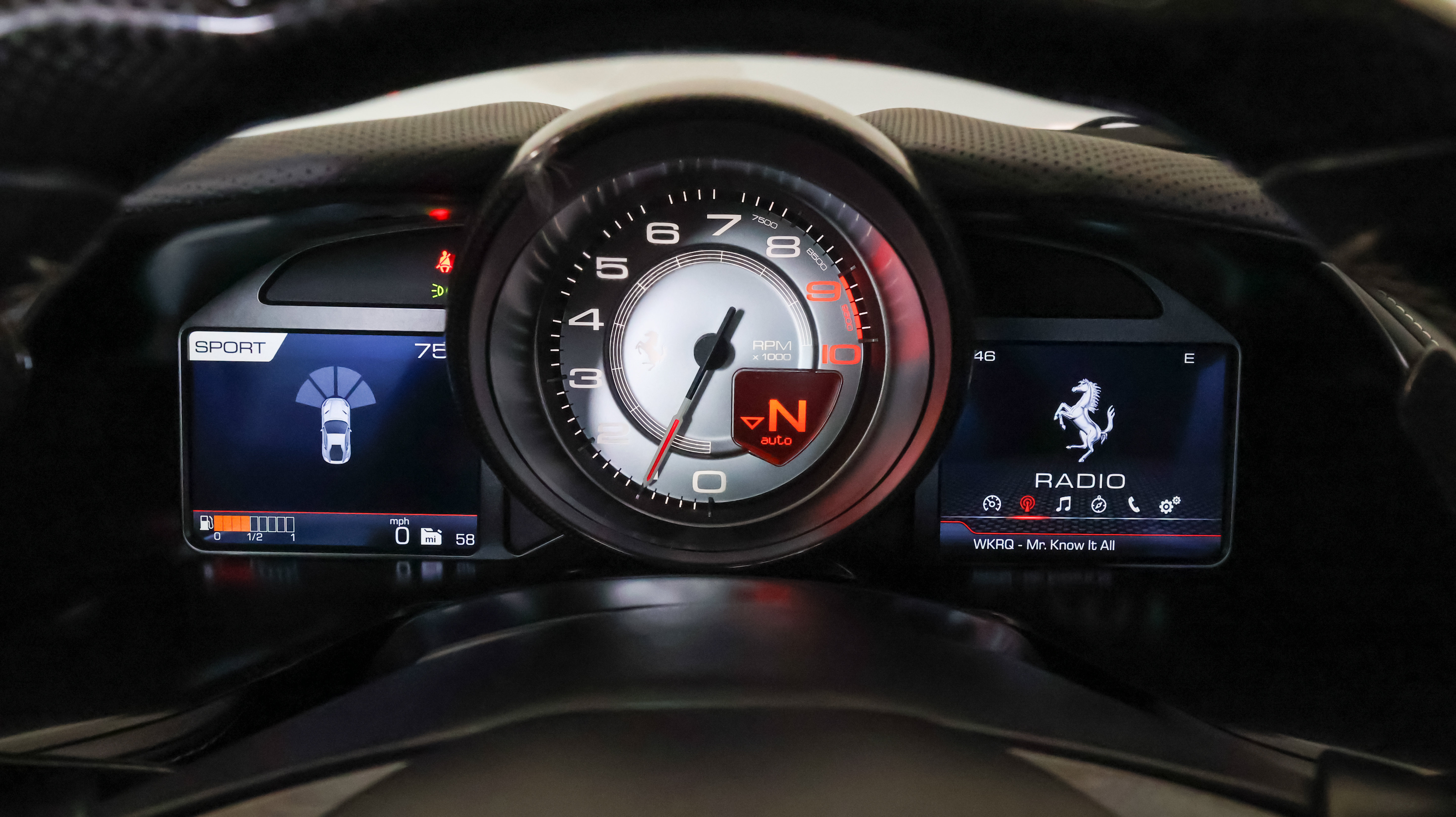 Used 2019 Ferrari 812 Superfast RWD image 25