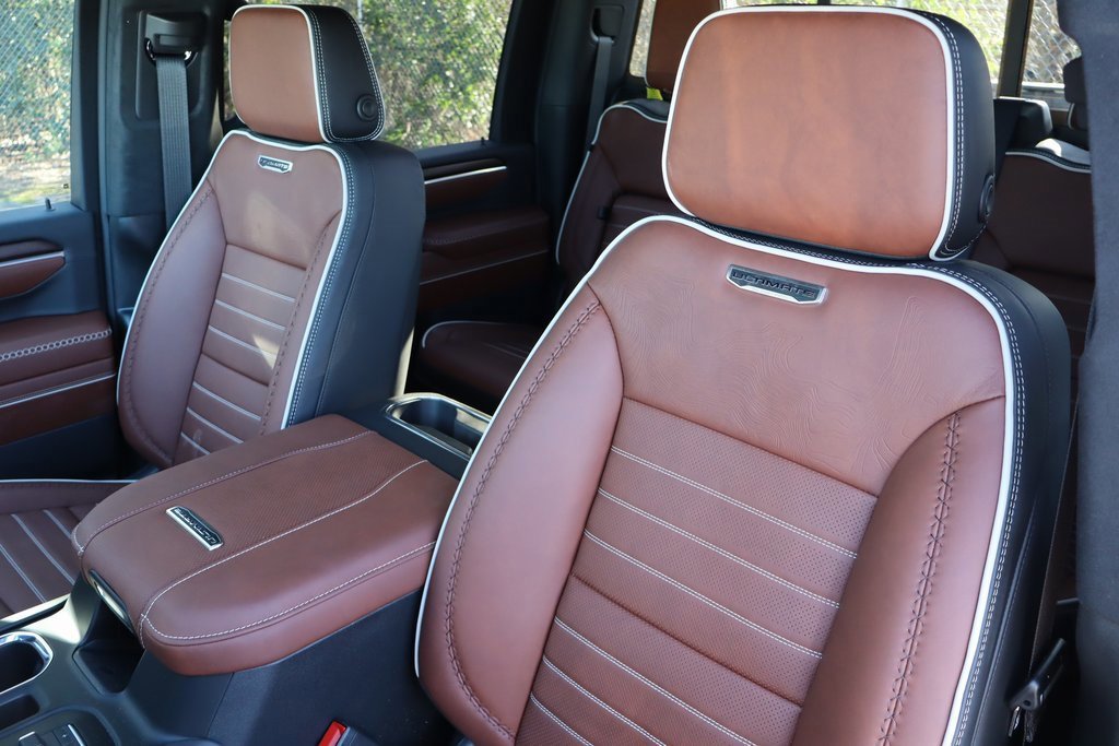 New 2026 GMC Sierra 2500 Denali Ultimate w/ Max Trailering Package image 15