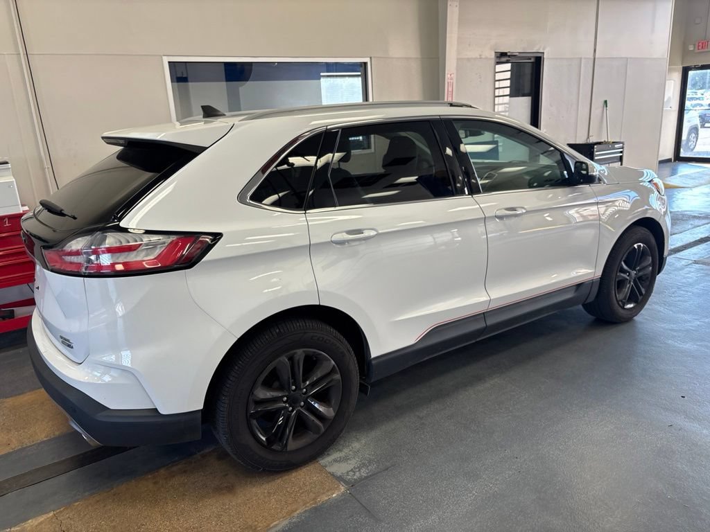 Used 2020 Ford Edge SEL w/ Convenience Package AWD/4WD image 8