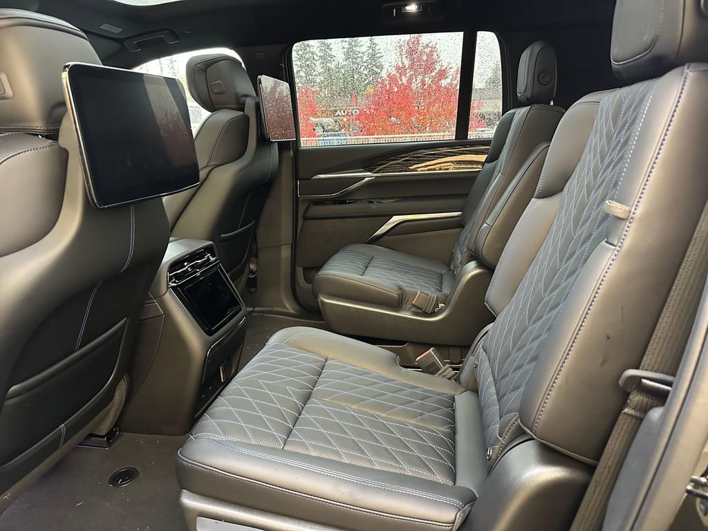 New 2026 Cadillac Escalade IQL Sport 1 AWD/4WD image 15