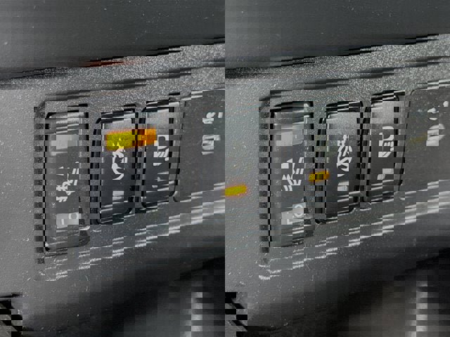 Certified 2023 Nissan Frontier SV w/ SV Convenience Package AWD/4WD image 16