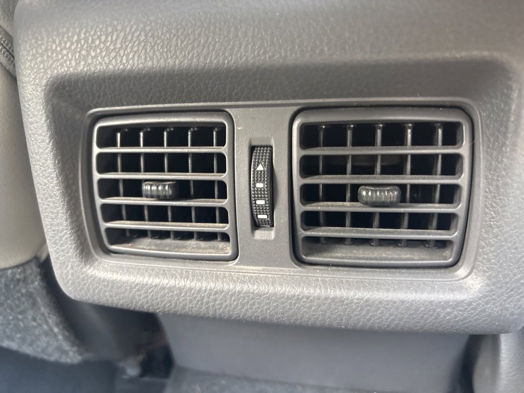 Used 2018 Toyota Camry XSE image 41