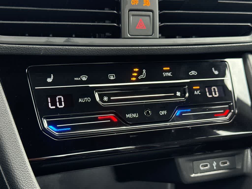 Used 2025 Volkswagen Jetta Sport FWD image 20