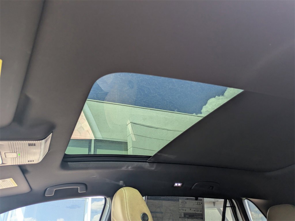 New 2026 Volkswagen Atlas Cross Sport SE image 23