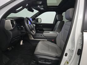 Used 2025 Toyota Sequoia Limited AWD/4WD image 6