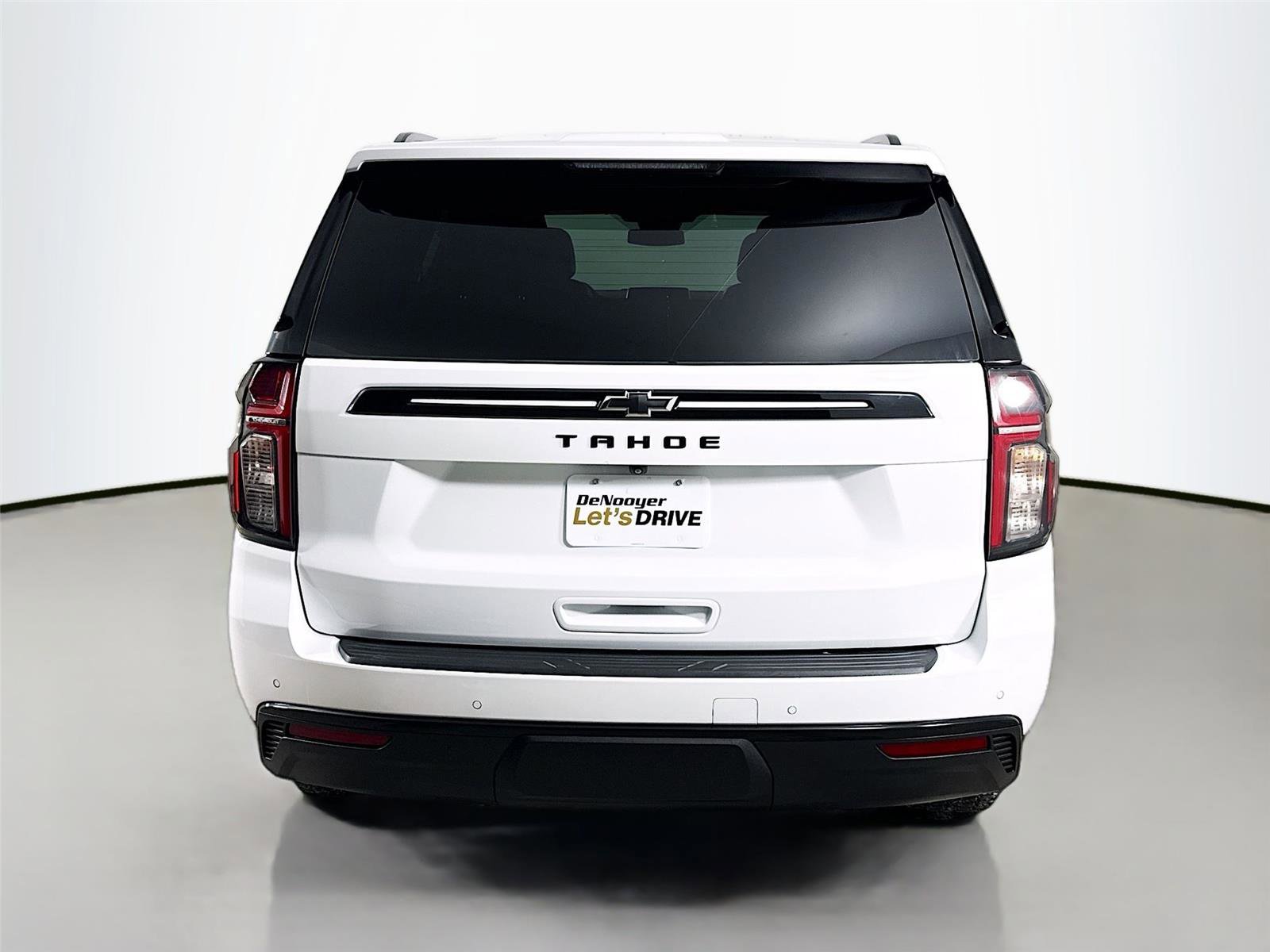 Used 2023 Chevrolet Tahoe Z71 w/ Luxury Package image 7