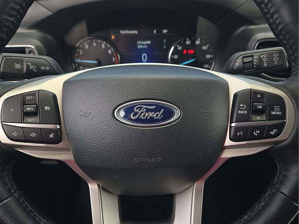 Used 2023 Ford Explorer XLT w/ Equipment Group 202A AWD/4WD image 19