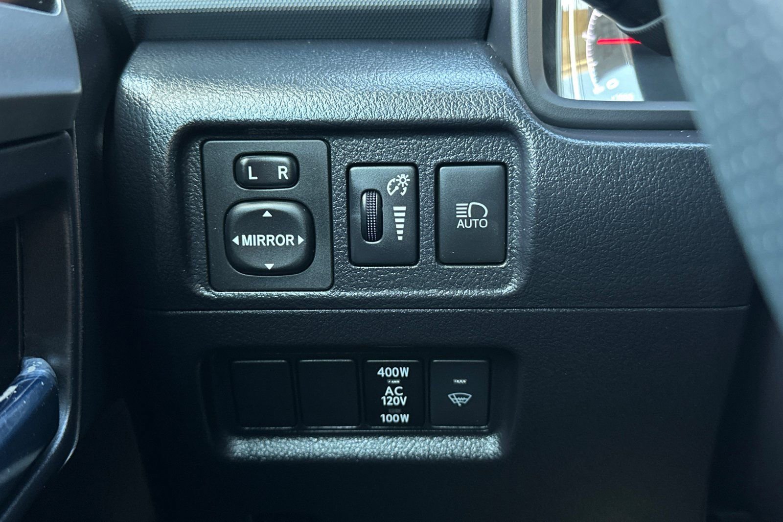 Used 2022 Toyota 4Runner SR5 Premium w/ Moonroof Package RWD image 29