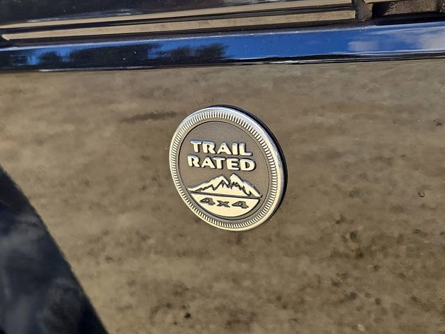 Used 2011 Jeep Wrangler Sahara w/ Dual Top Group image 33