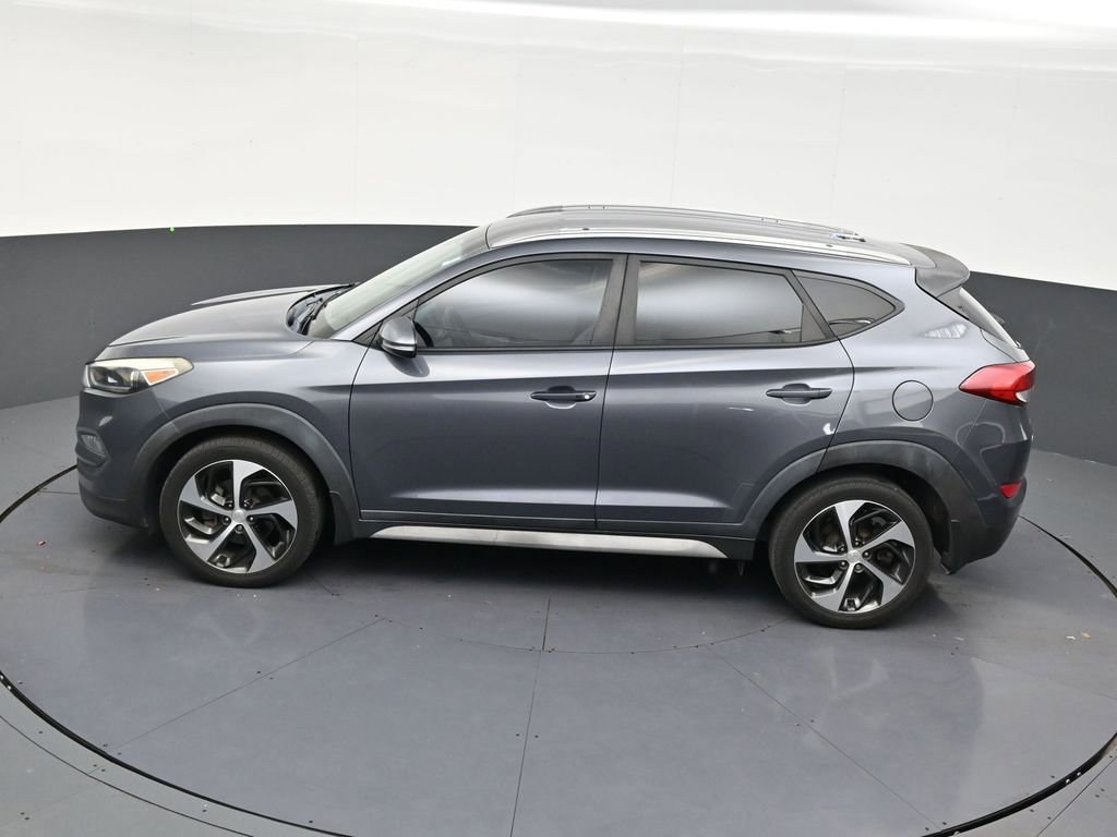 Used 2018 Hyundai Tucson Sport FWD image 12
