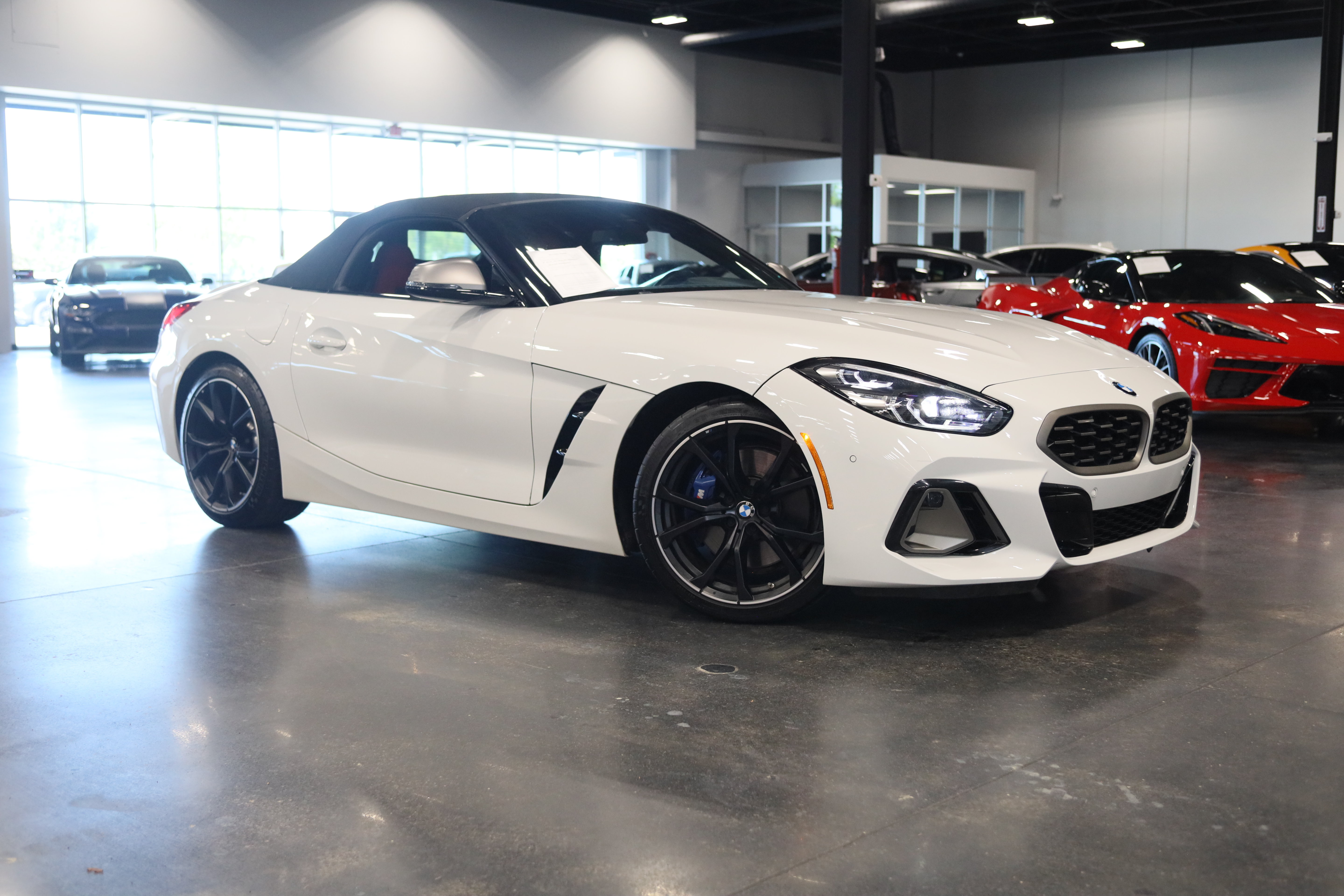 Used 2024 BMW Z4 M40i w/ Premium Package RWD image 2