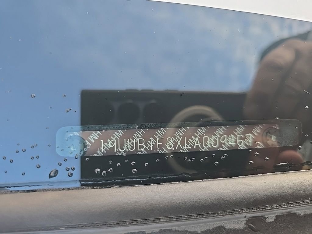 Used 2020 Acura TLX image 10