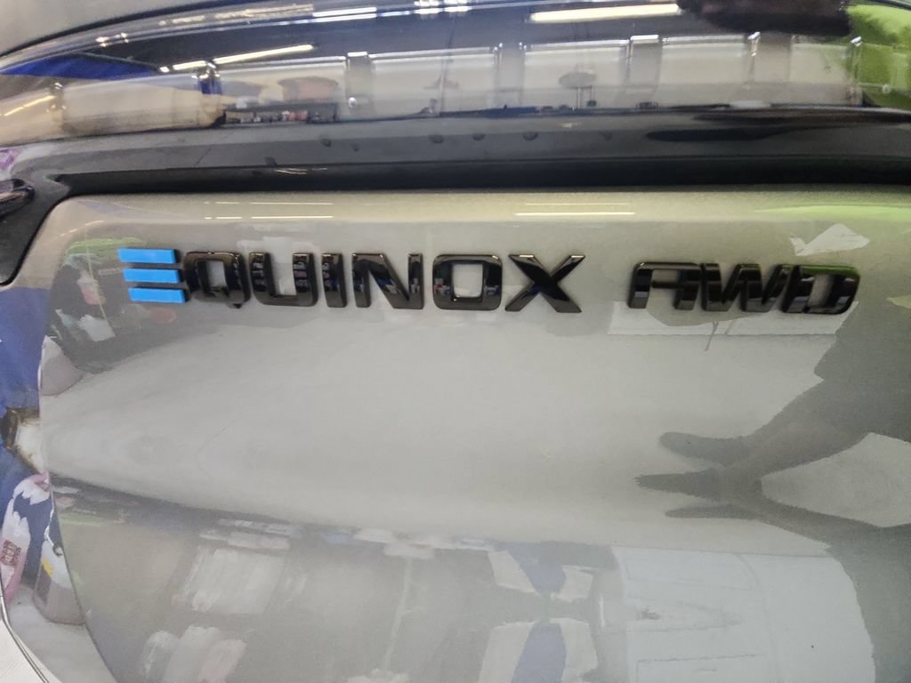 Used 2026 Chevrolet Equinox EV RS w/ Convenience Package II AWD/4WD image 38