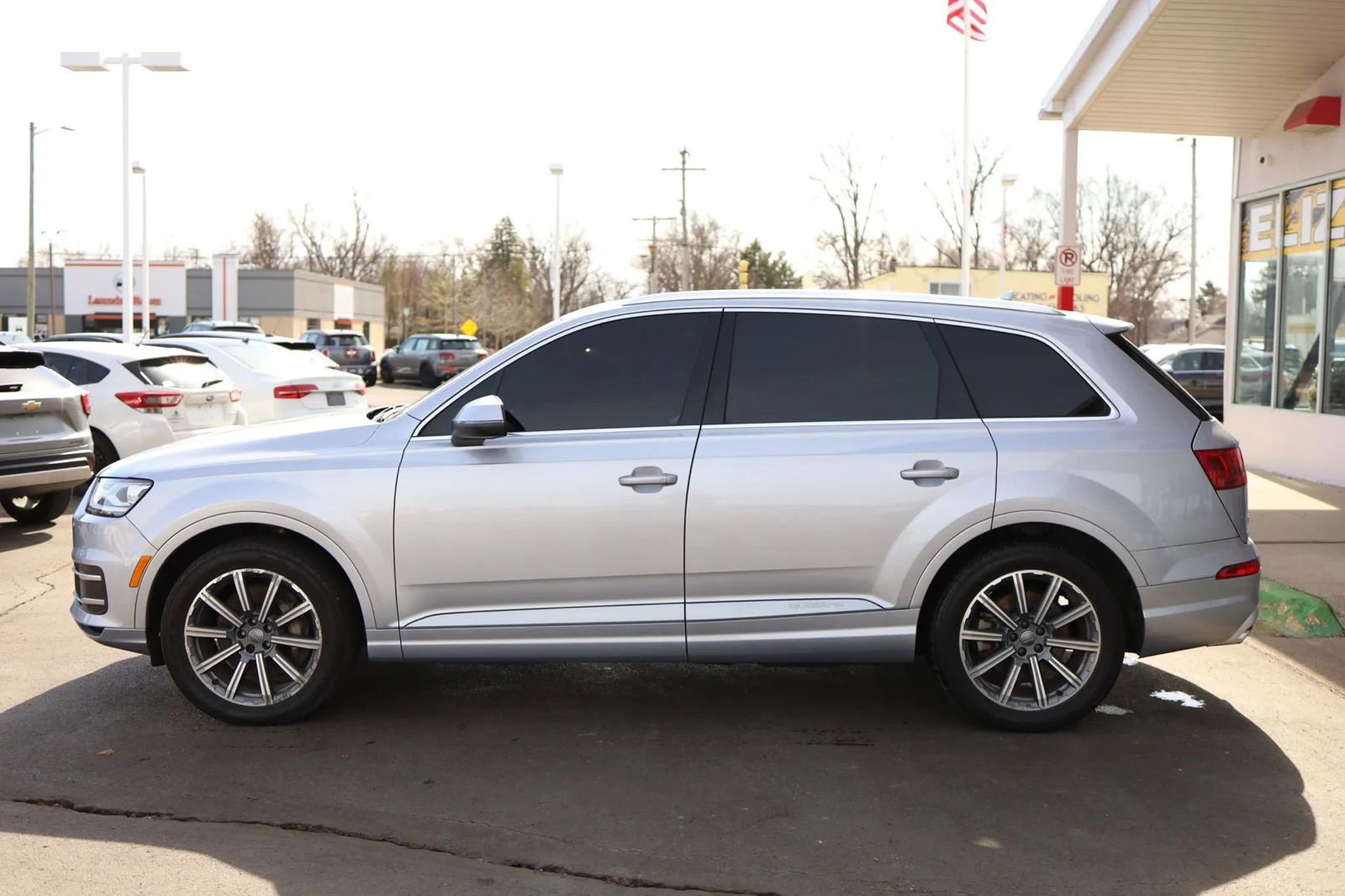 Used 2018 Audi Q7 3.0T Premium Plus w/ Premium Plus Package image 8