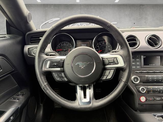 Used 2017 Ford Mustang Coupe image 21