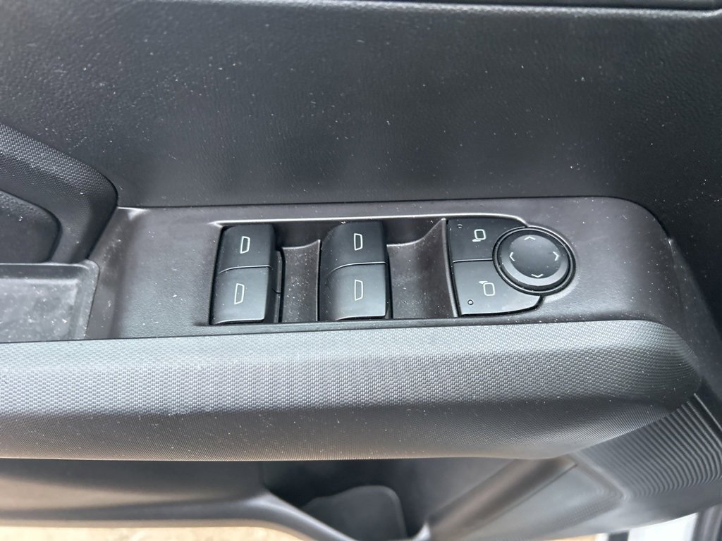 Used 2025 Chevrolet Colorado W/T image 11