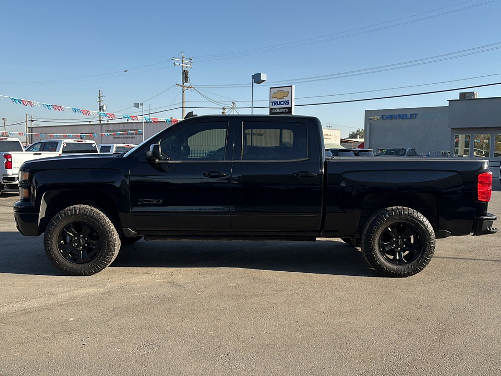 Used 2015 Chevrolet Silverado 1500 LTZ Z71 w/ Midnight Edition AWD/4WD image 5