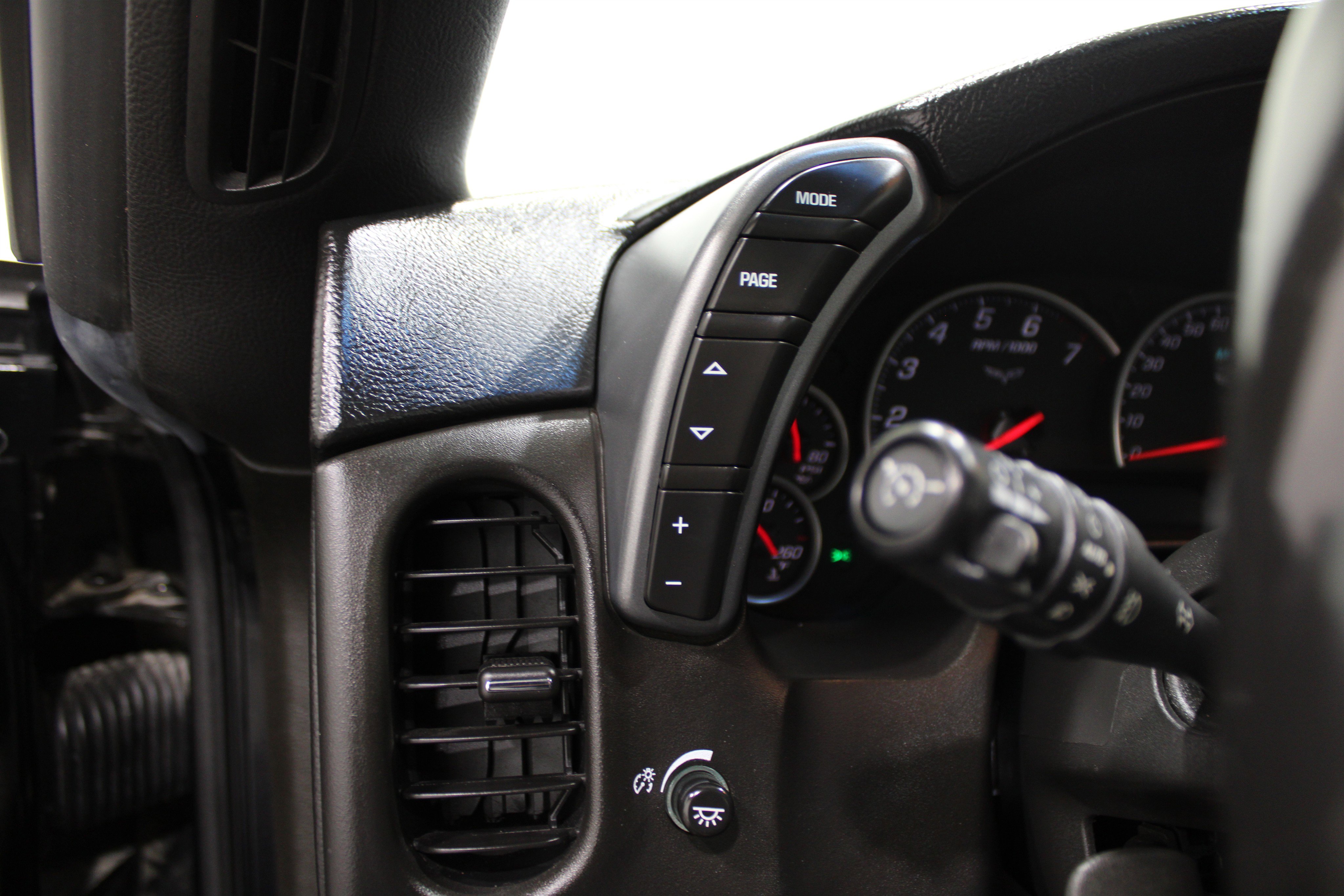 Used 2006 Chevrolet Corvette Coupe w/ Preferred Equipment Group image 10