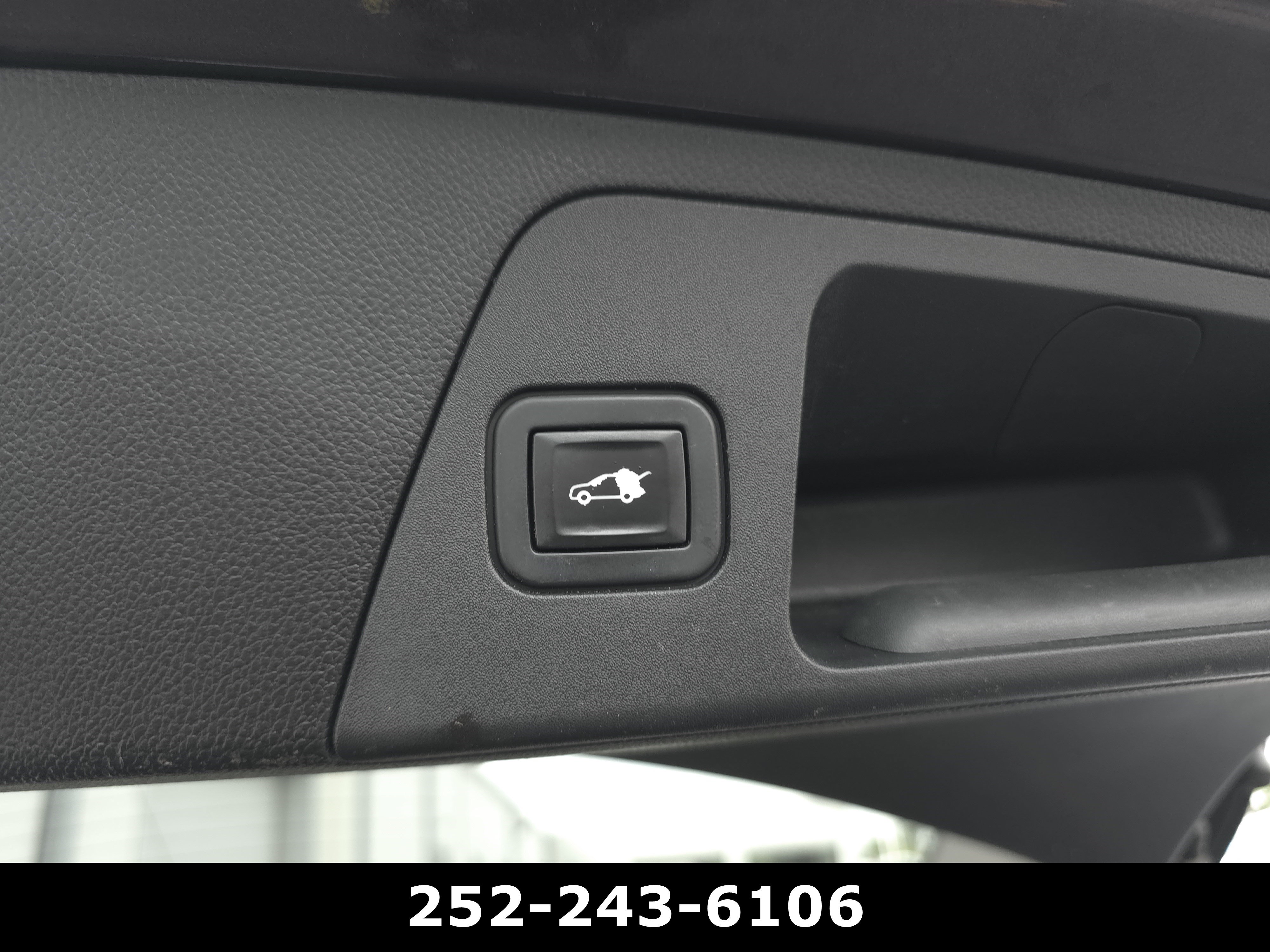 Used 2020 Buick Envision Essence FWD image 32