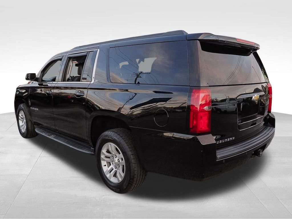 Used 2018 Chevrolet Suburban LT image 5