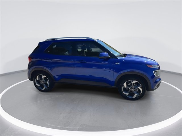 Used 2024 Hyundai Venue Limited image 9