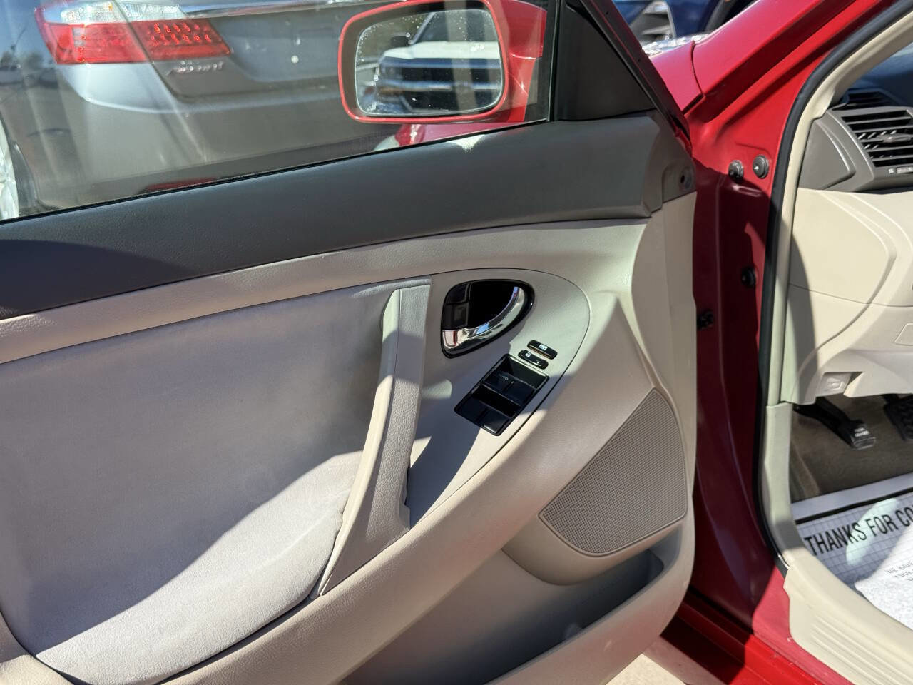 Used 2009 Toyota Camry LE image 12