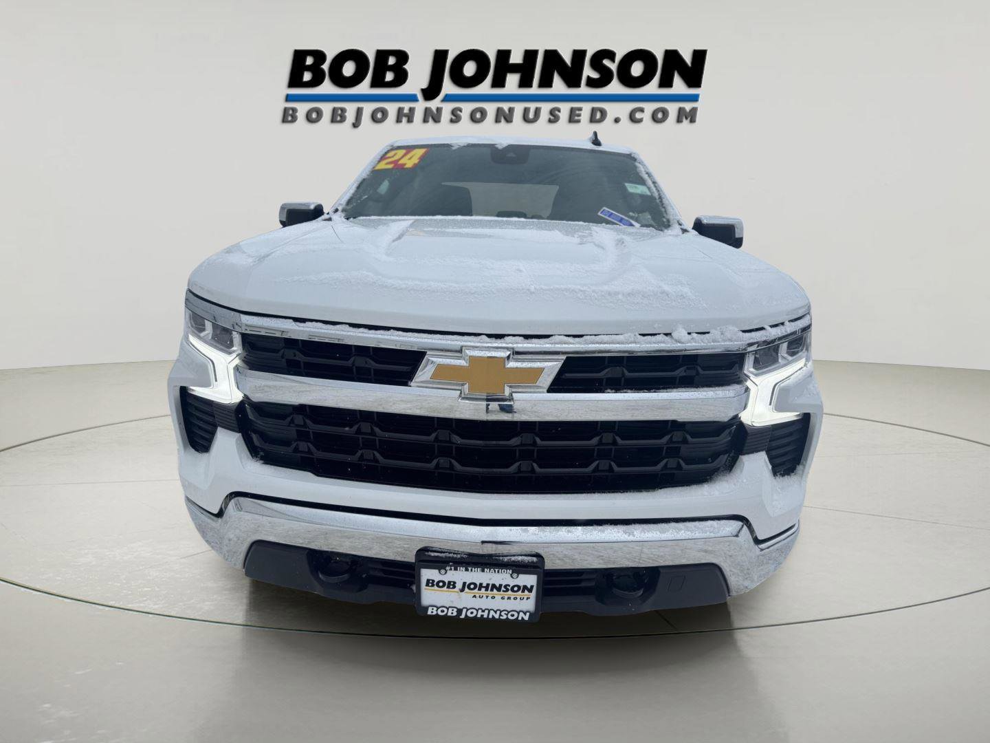 Used 2024 Chevrolet Silverado 1500 LT image 2