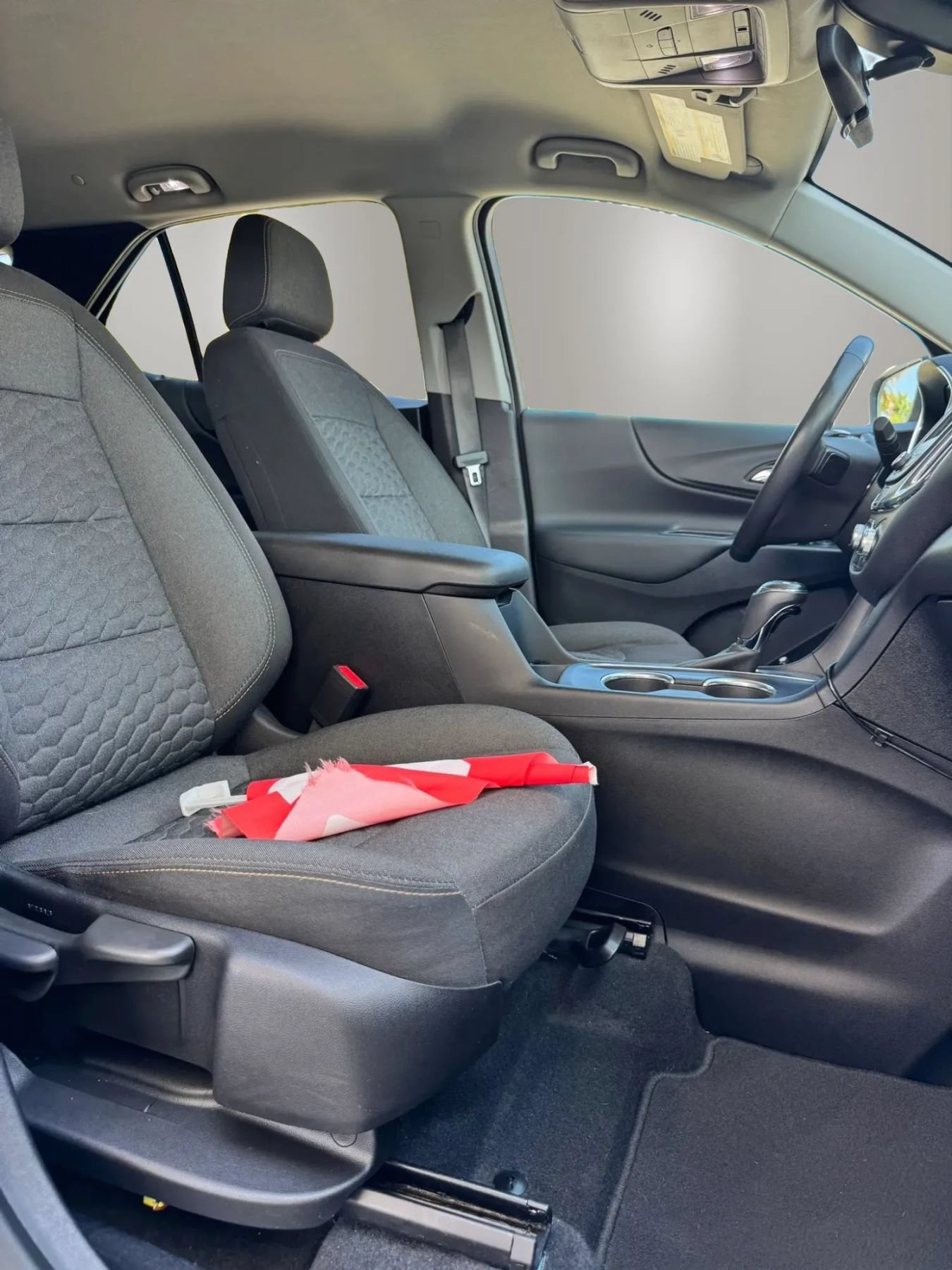 Used 2019 Chevrolet Equinox LT FWD image 22