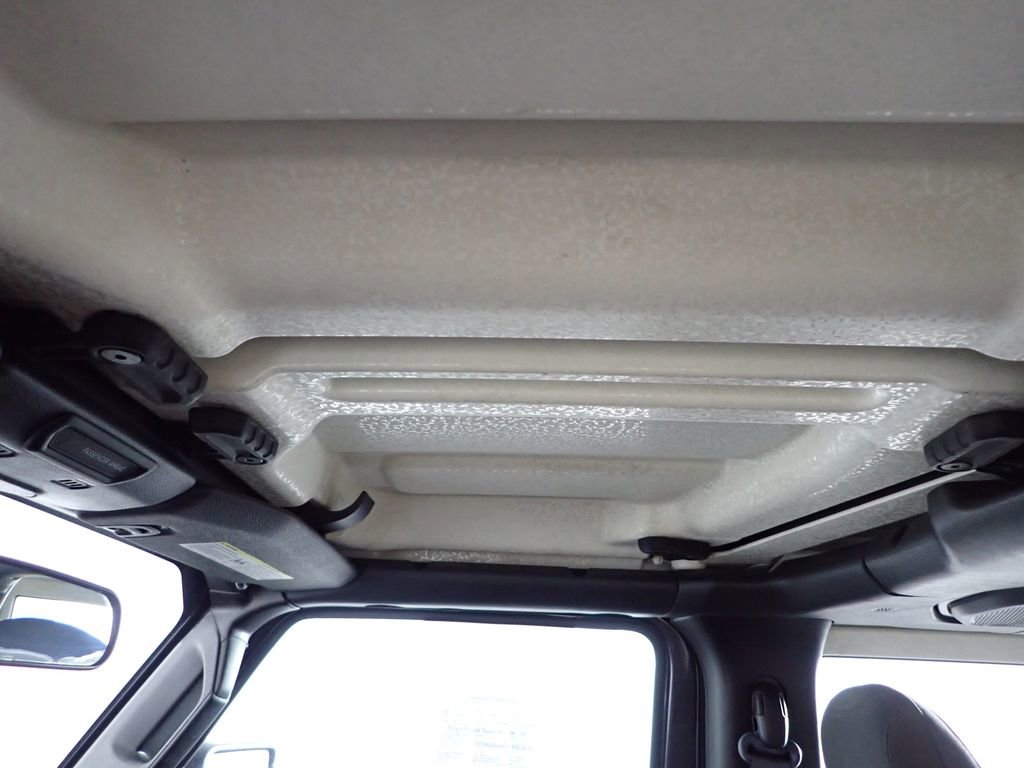 Used 2020 Jeep Wrangler Sport AWD/4WD image 38