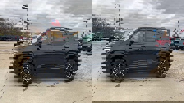 New 2026 Chevrolet Equinox ACTIV image 5