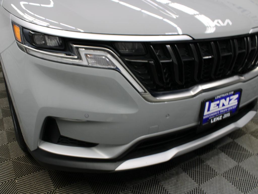 Used 2023 Kia Carnival EX FWD image 47