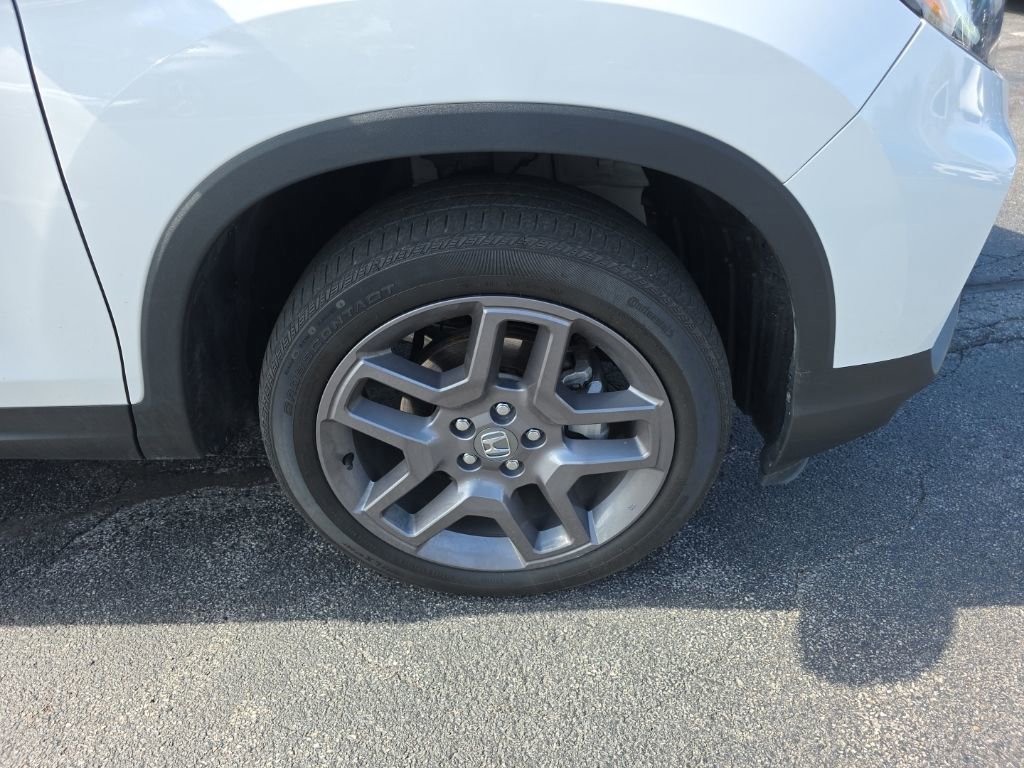 Certified 2023 Honda Passport EX-L image 9