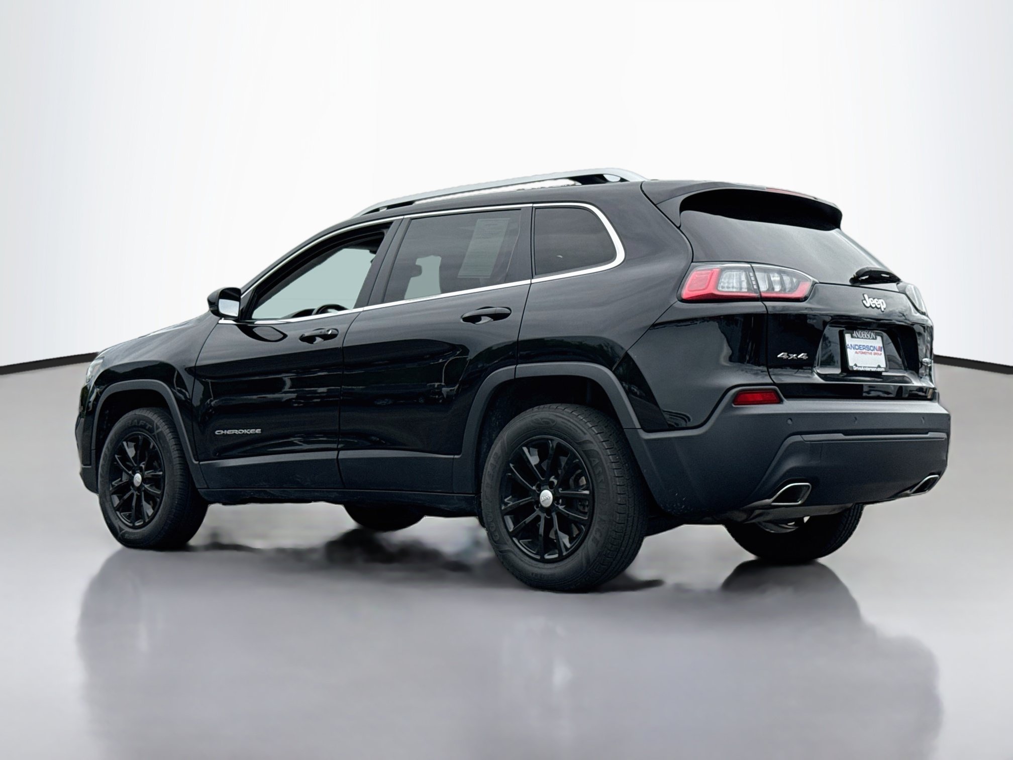 Used 2021 Jeep Cherokee Latitude Lux w/ Sun & Sound Group AWD/4WD image 5