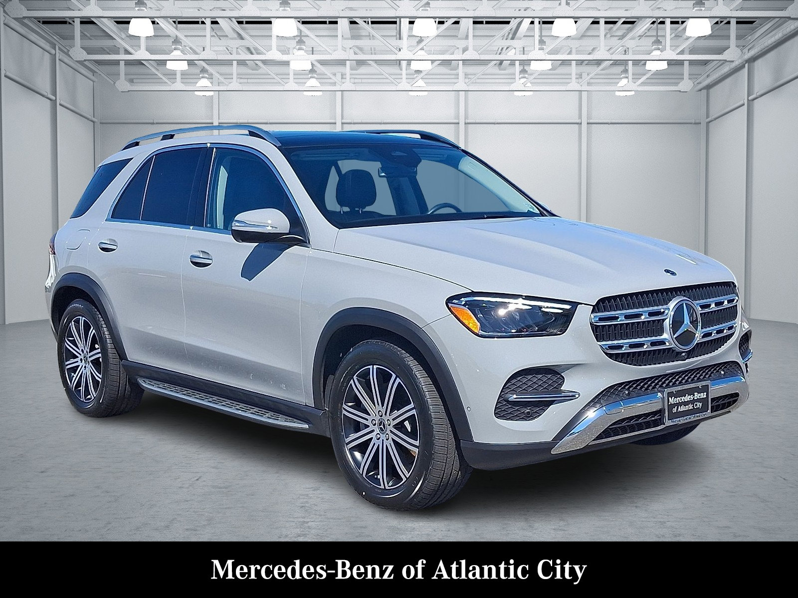 Certified 2025 Mercedes-Benz GLE 450 4MATIC image 1