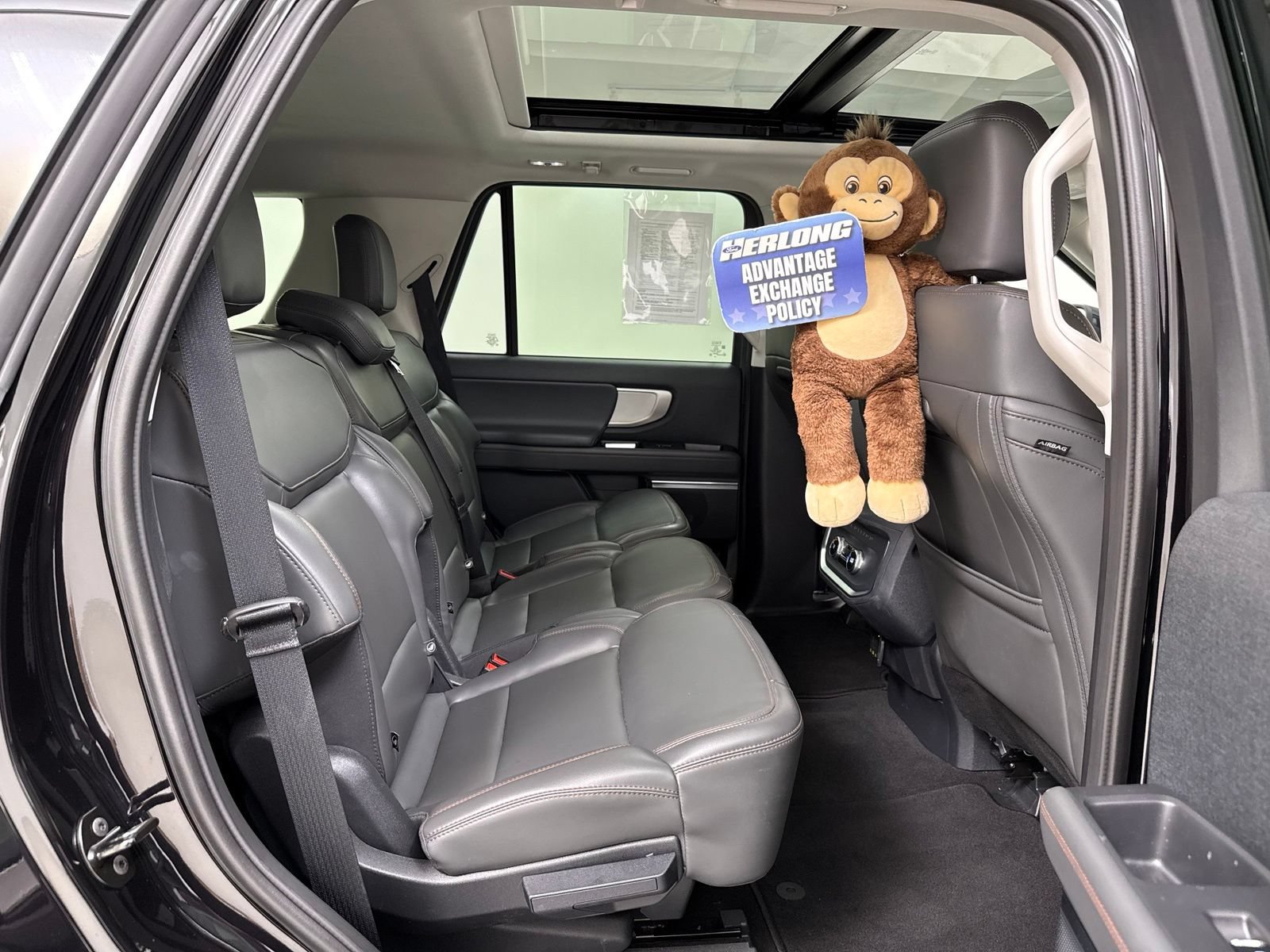 Used 2025 Ford Expedition Active AWD/4WD image 34