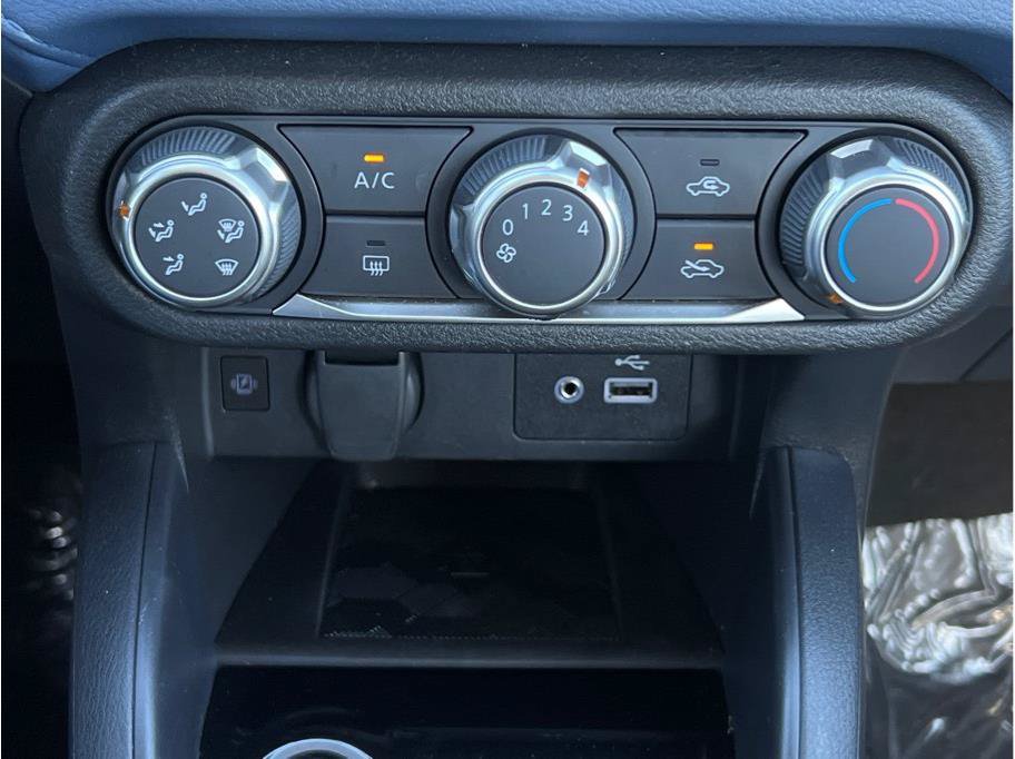 Certified 2025 Nissan Versa SV FWD image 15