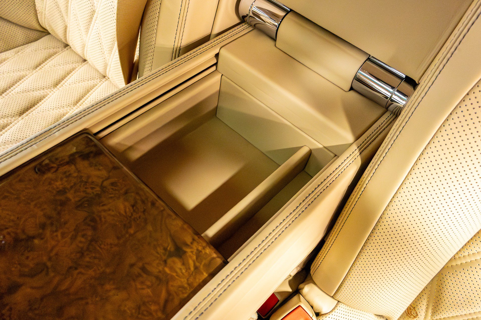 Used 2017 Bentley Mulsanne image 32