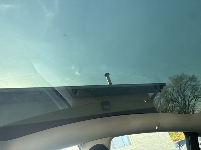 Used 2023 Tesla Model Y Long Range AWD/4WD image 29