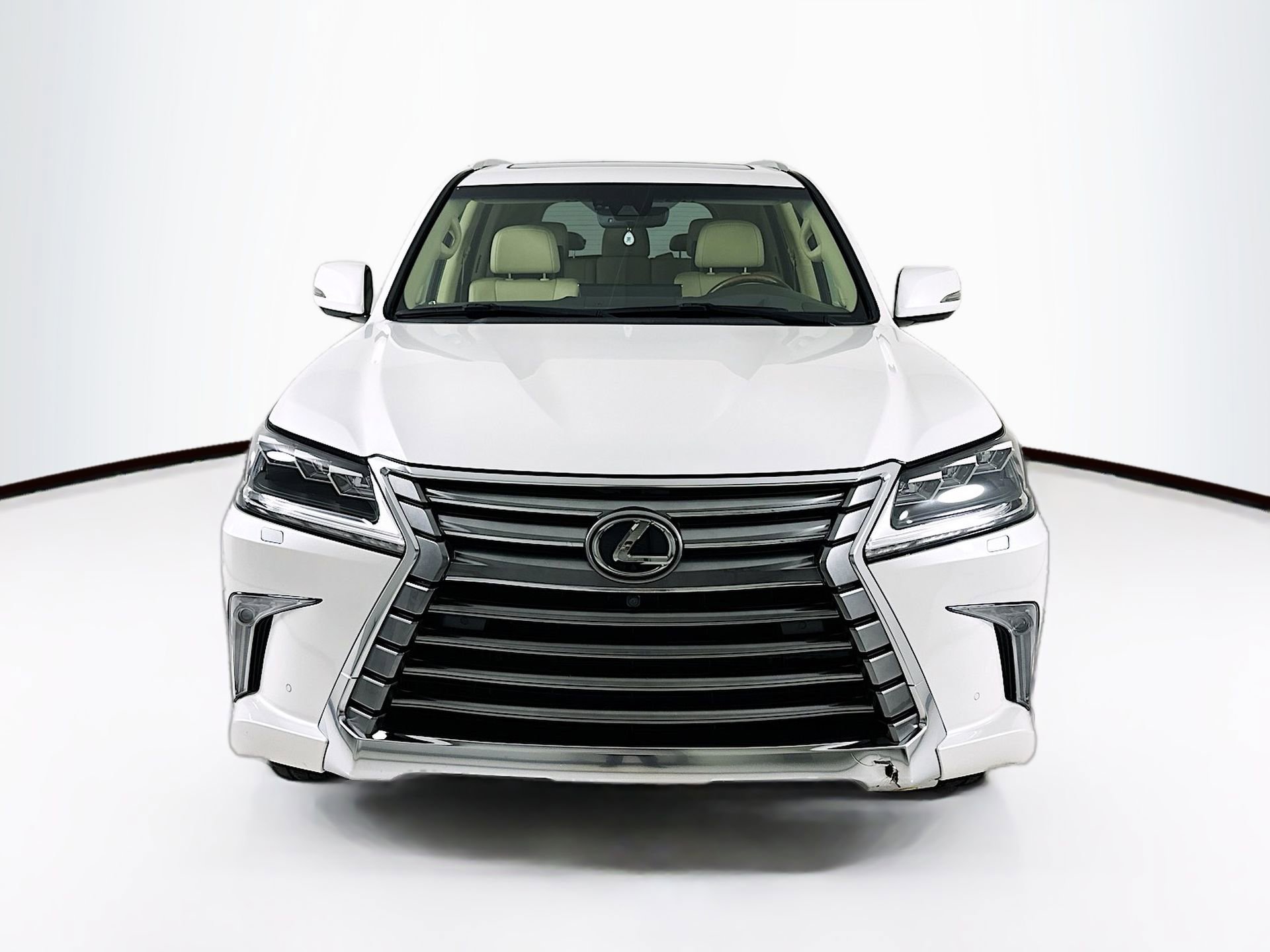 Used 2018 Lexus LX 570 4WD w/ Luxury Package image 2