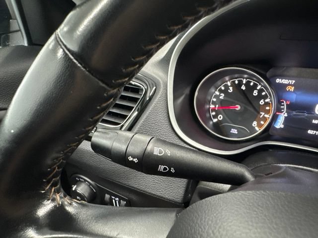 Used 2020 Jeep Compass Limited AWD/4WD image 34