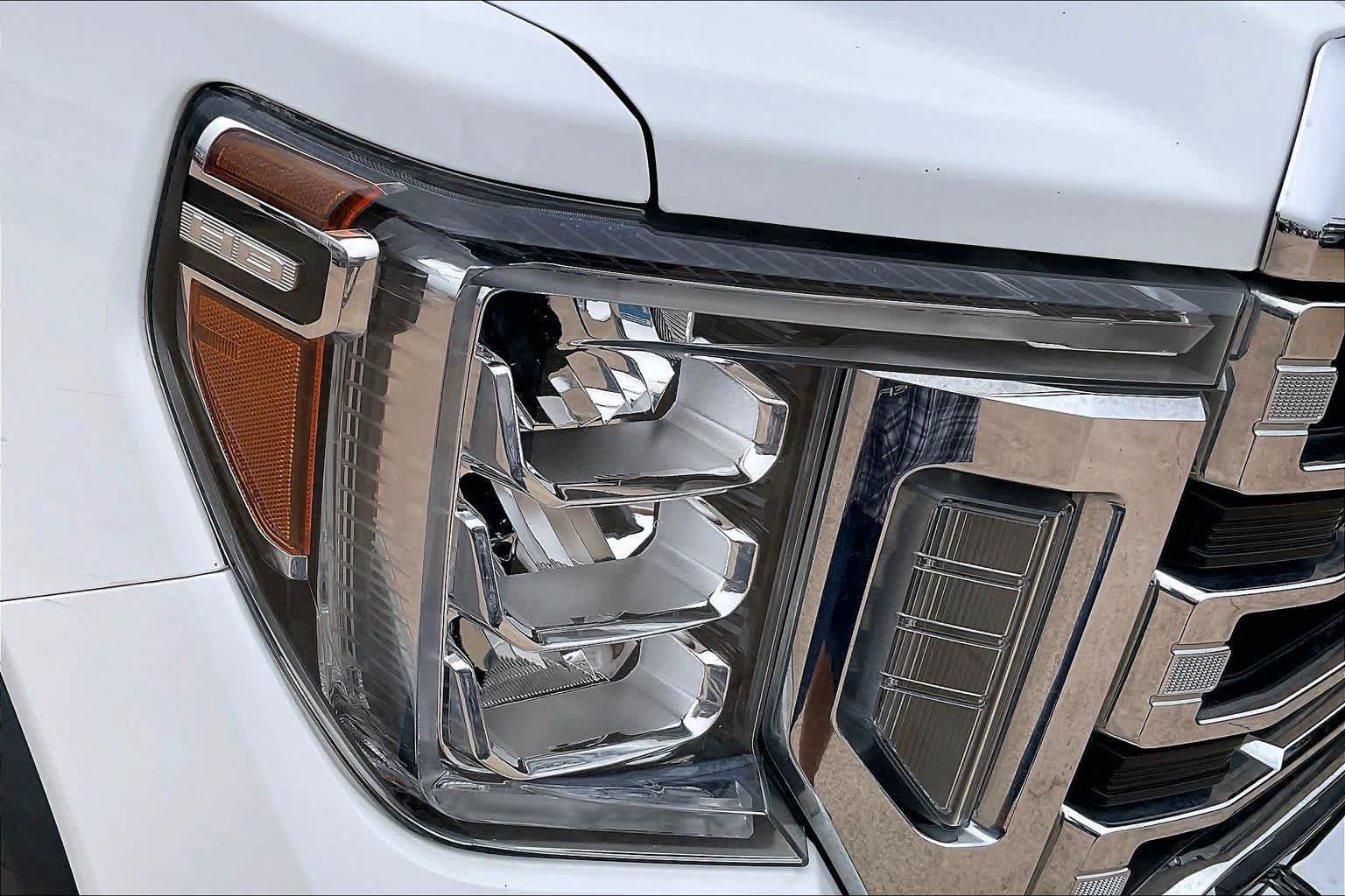 Used 2021 GMC Sierra 2500 SLT w/ SLT Premium Package AWD/4WD image 26
